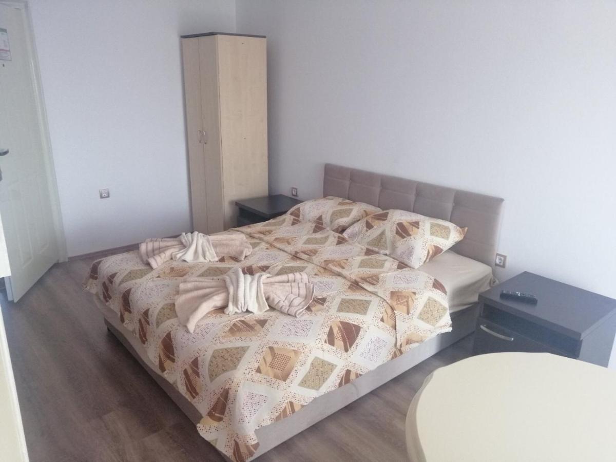Apartments Kamenjar Novi Sad Oda fotoğraf