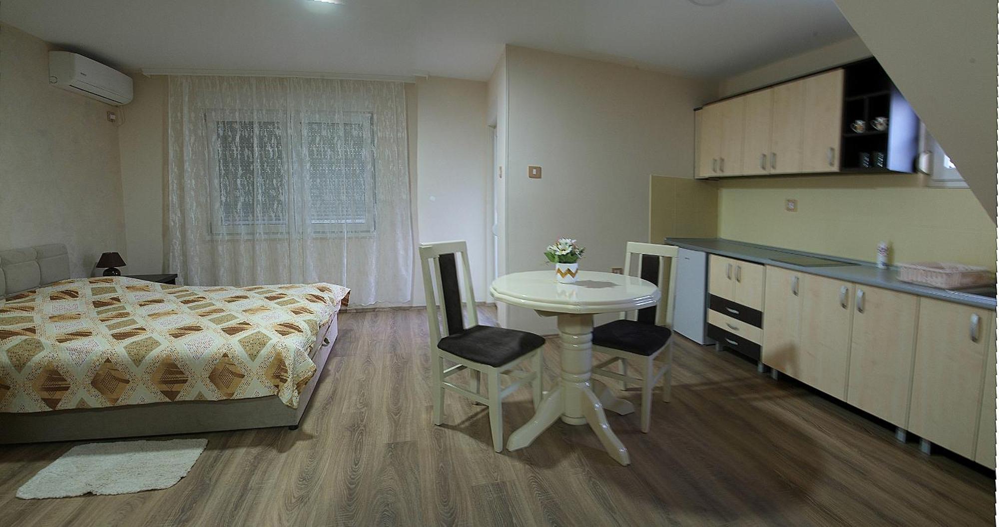 Apartments Kamenjar Novi Sad Oda fotoğraf
