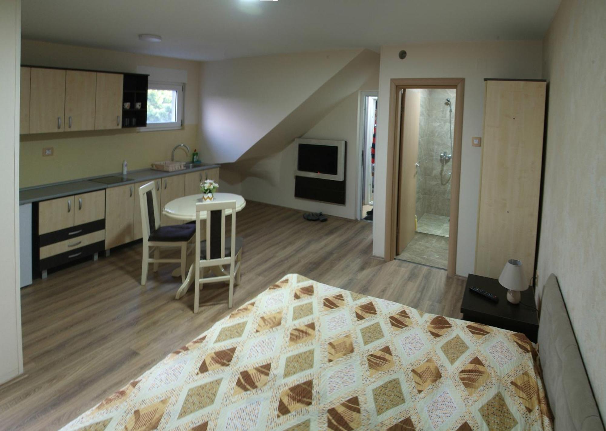 Apartments Kamenjar Novi Sad Oda fotoğraf