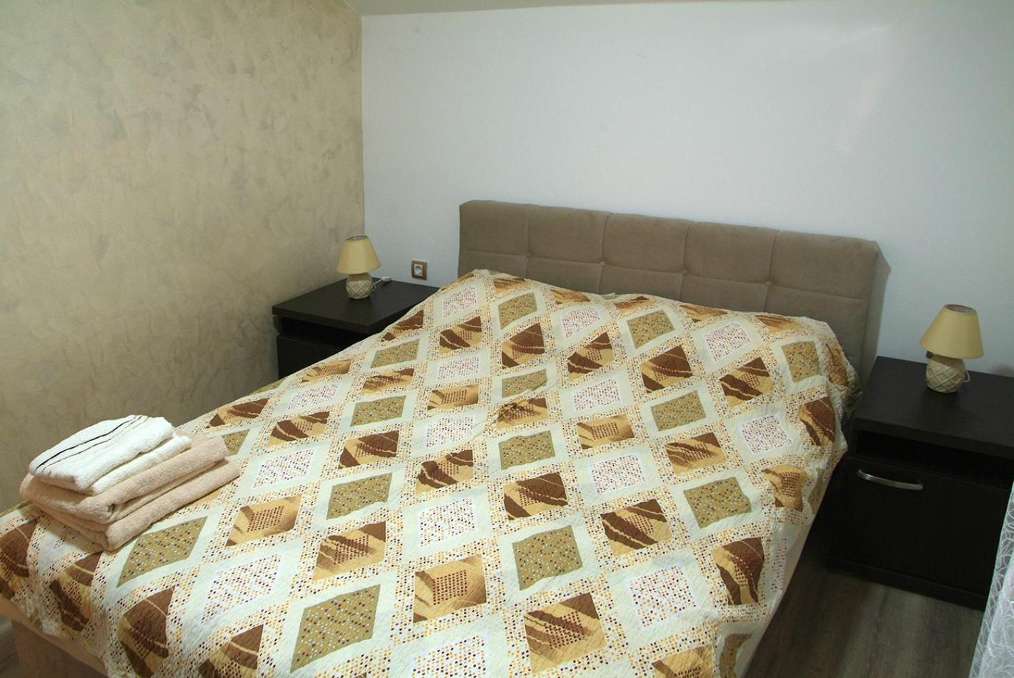 Apartments Kamenjar Novi Sad Oda fotoğraf